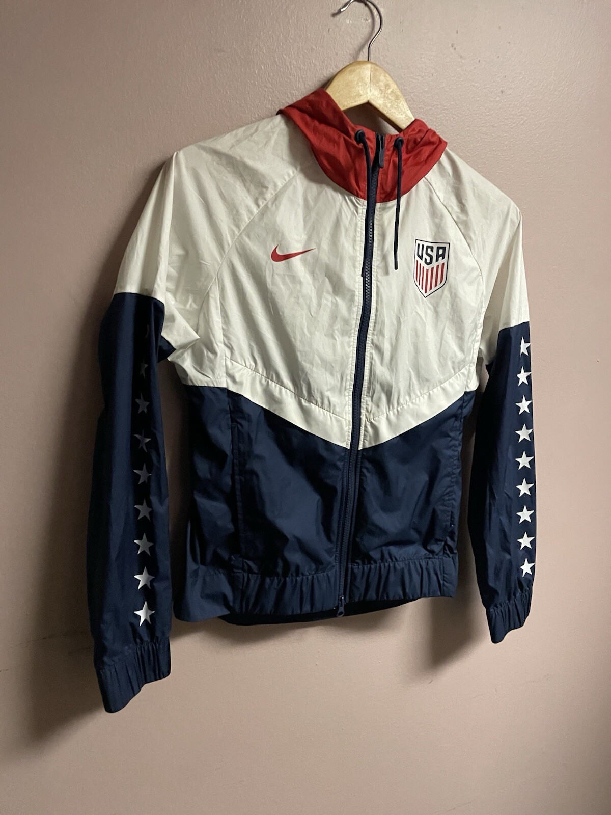 Nike USA Windrunner - image 3