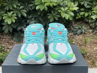 Men’s New Balance 9060 ‘Cyan Burst’. Size 10 New Balance 9060  main image 4