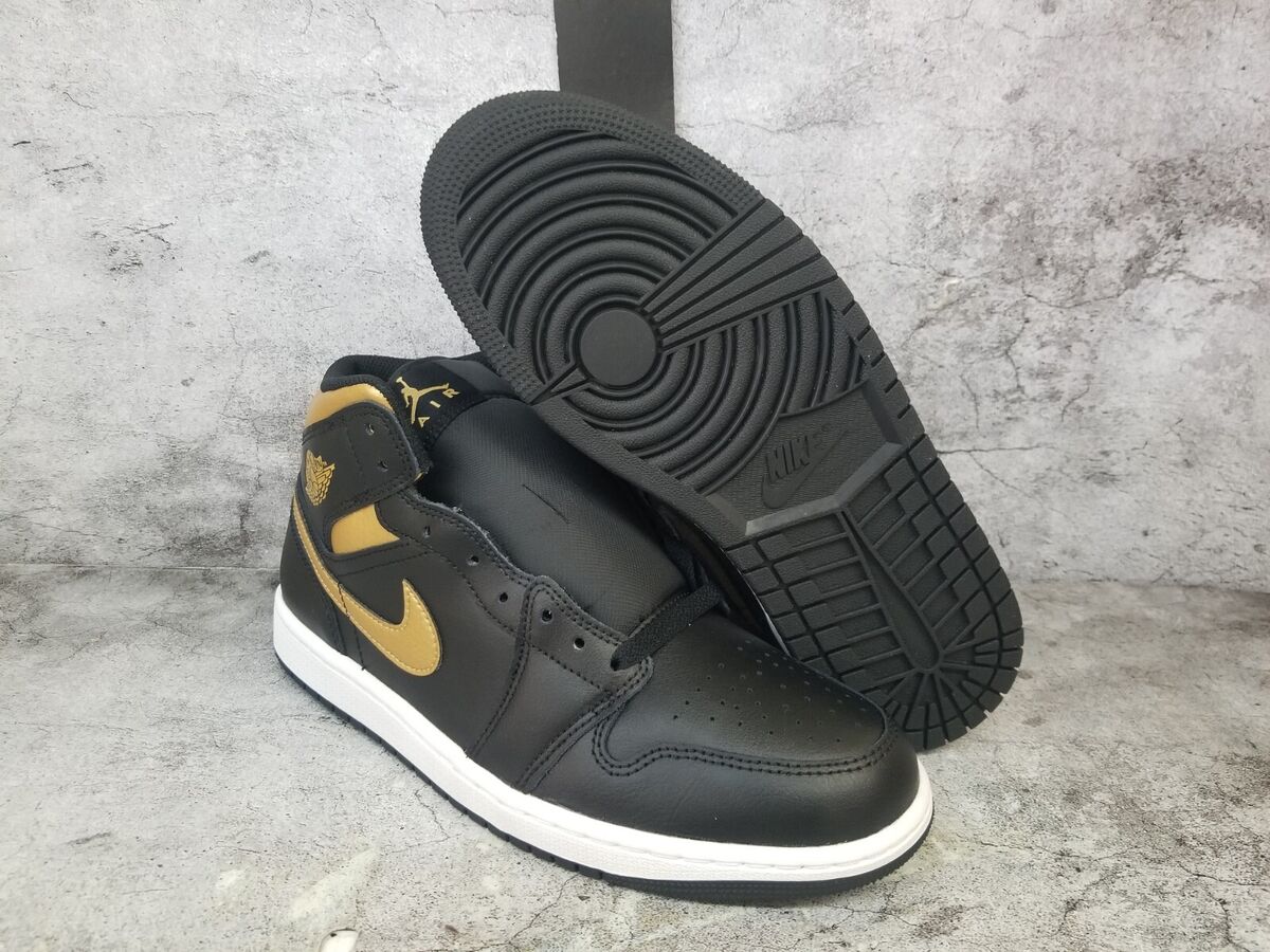 Men's Size 9.5 Nike Air Jordan 1 Mid Shoes Black Metallic Men's Size 9.5 Nike Air Jordan 1 Mid Shoes Black Metallic