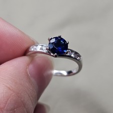 925 Sterling Silver Blue White Cubic Zirconia Ring Size 7.75 - 2.4 g