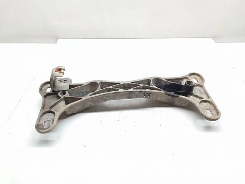 BMW 3 E90 Getriebehalter 6771064 1.80 Petrol 2011 33691175