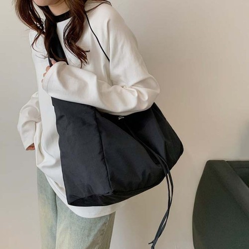 Large Capacity Women Shoulder Bag Lightweight Underarm Bag Outdoor