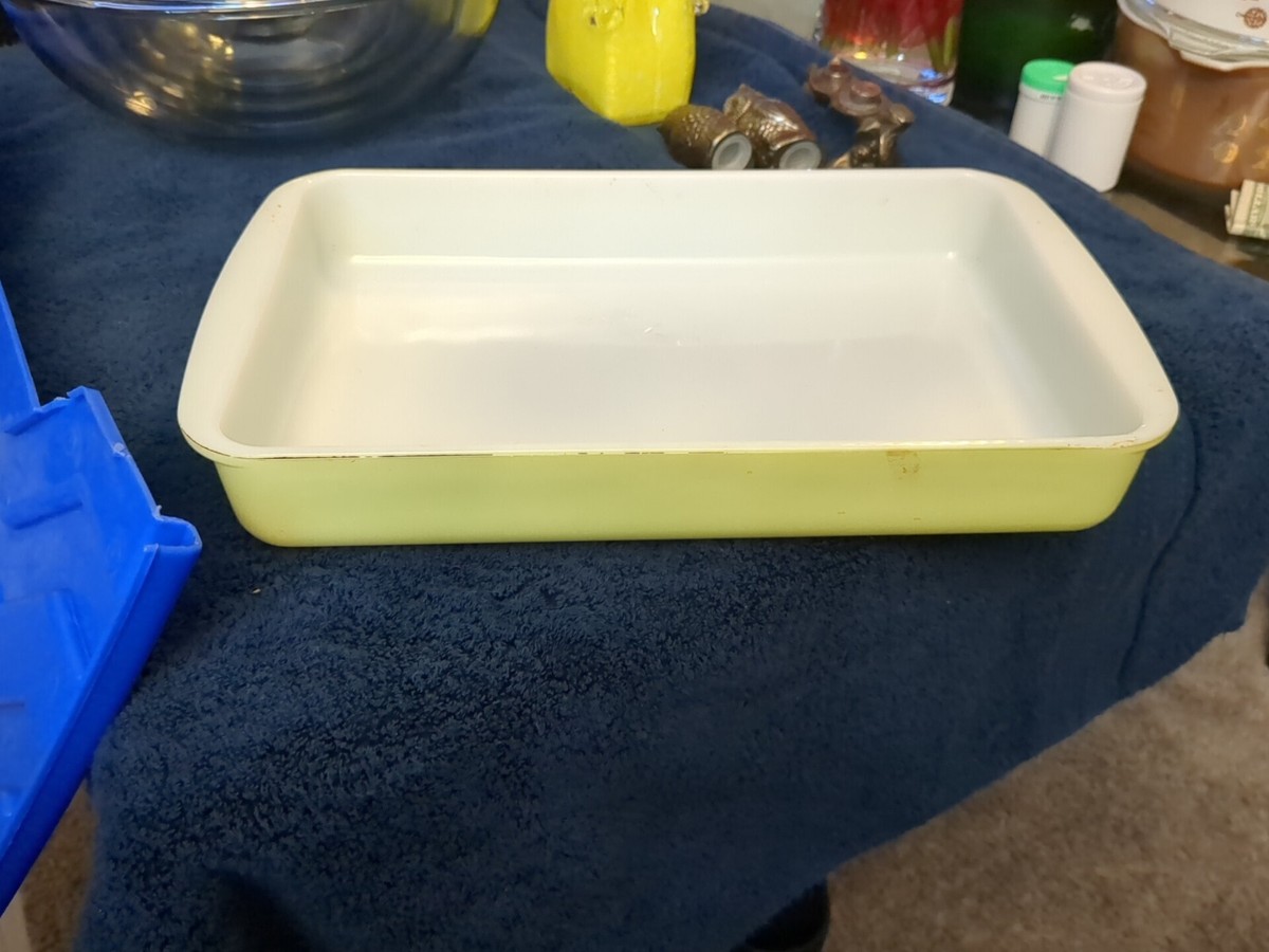 1950s Vintage Pyrex 232 Lime 2QT Glass Baking Dish Oven Proof