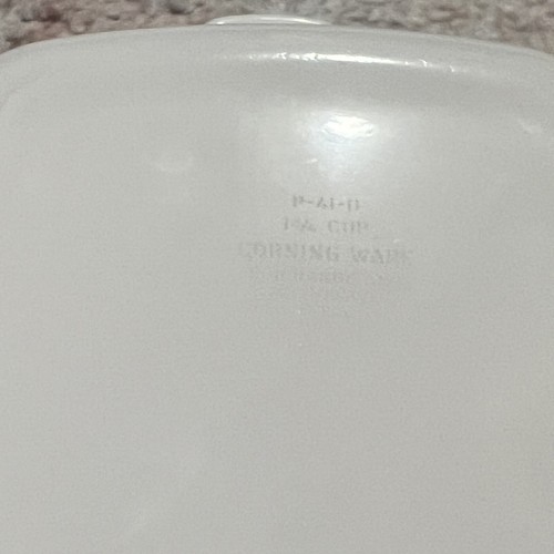Vintage Corning Ware Blue Cornflower P-41 Petite Pan Casserole with Plastic Lid - Picture 3 of 5