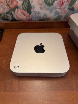 Apple Mac mini A1347 (Macmini7,1)   Intel Core i5, 4GB RAM, 500GB HDD   macOS Mo