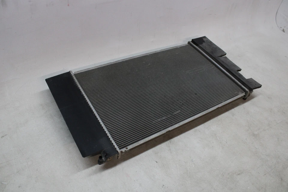 Radiador de refrigeración del motor SCION IM Toyota Prius 2016 1,8 L OEM 16 | 10-15 Foto 4 de 4