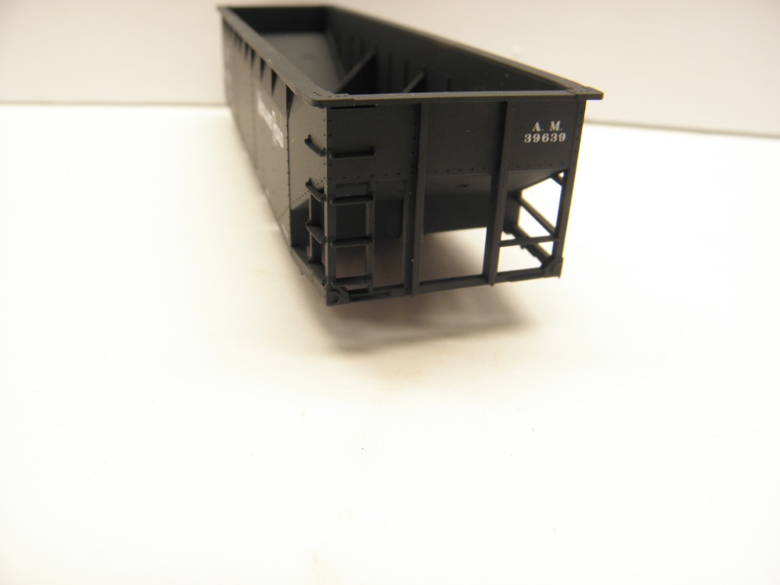 Picture 4 of 8
