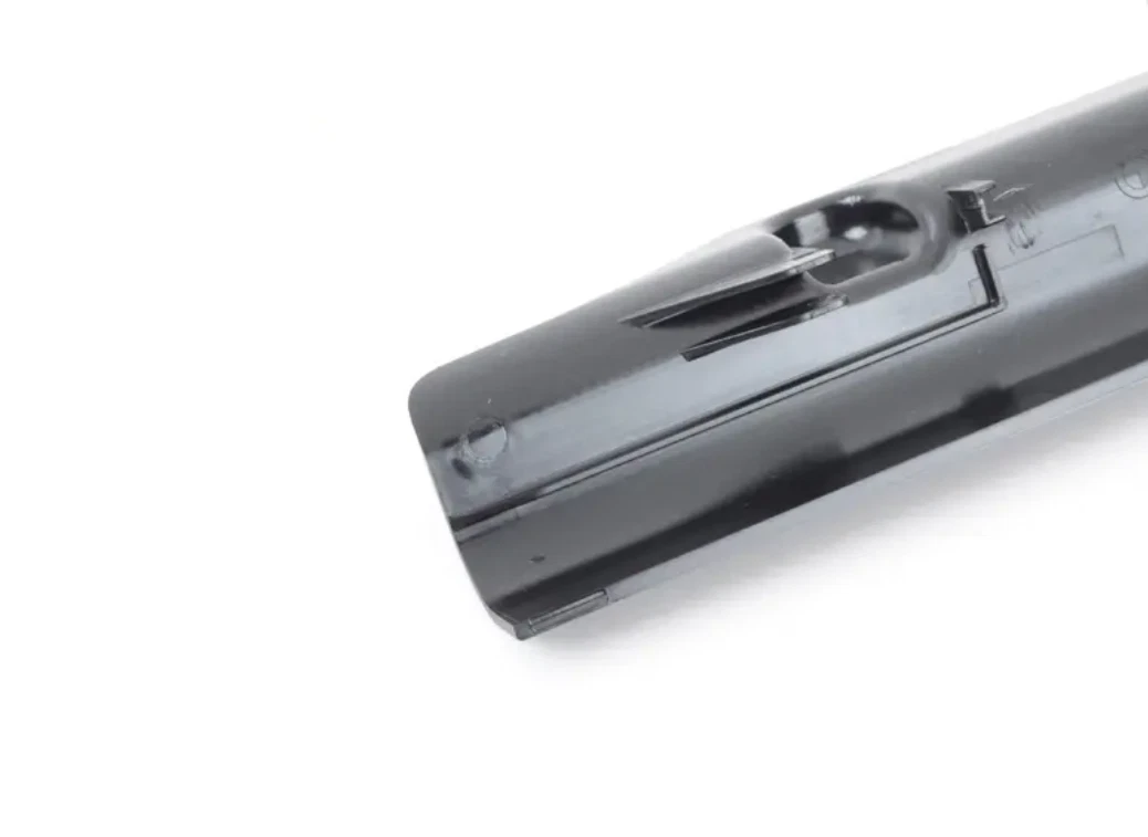 BMW 1 Coupe E82 Front Right Covering Seat Rail 7118490 52107118490  