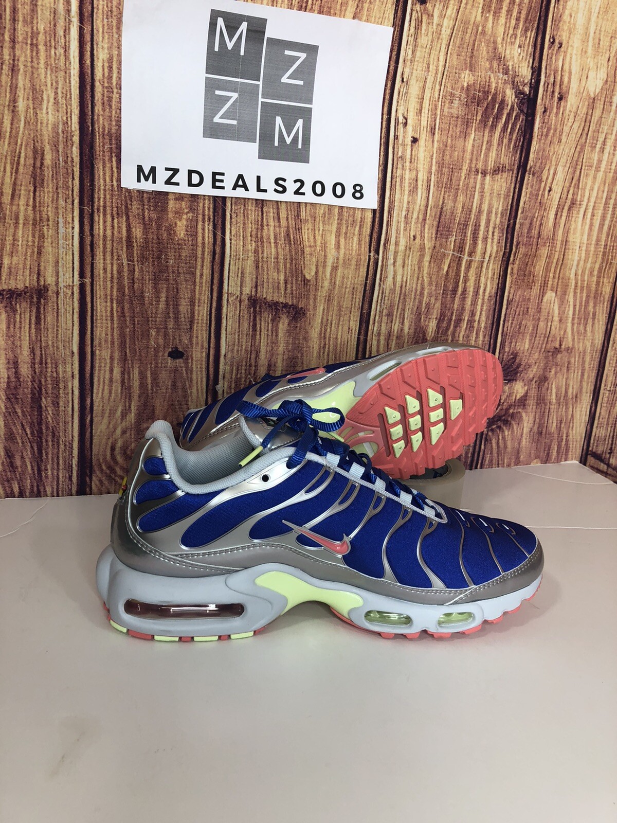 nike air max plus hyper blue 2020
