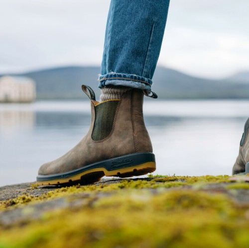 Blundstone 1944 Boots Unisex Classic Chelsea Brown Leather Ankle Pull On Boot - Picture 3 of 12