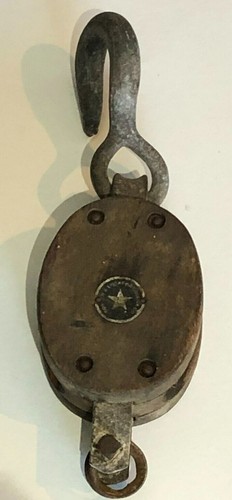 Boston & Lockport Block Co. Pulley Wooden VTG Single Star Emblem Farmhouse Decor