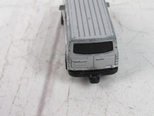 ¡Furgoneta Nissan NV 2019 Matchbox! - Imagen 4 de 6