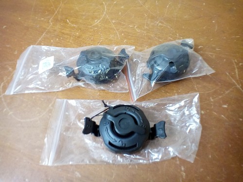 Paquete de 3 tapones de tapa de válvula de aire duraderos tapón accesorio negro inflable lecho de aire colchones - Imagen 5 de 5