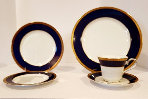 FRANZISKANER GRANVILLE 5 TLG GEDECK TELLER TASSE UNTERTASSE KOBALTBLAU UND GOLD - Bild 1 von 3