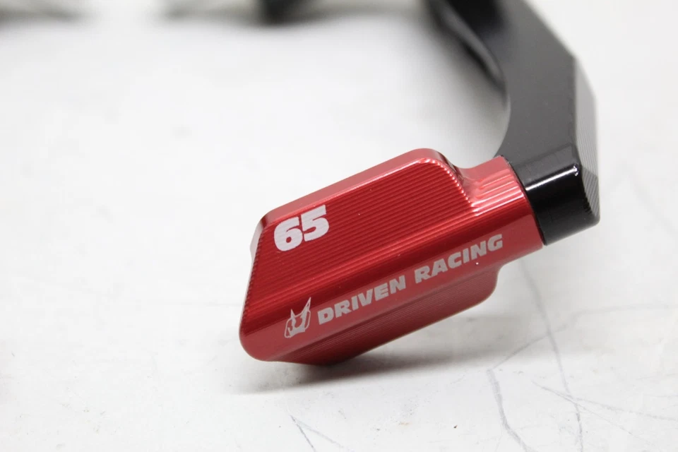 Protector de palanca de freno Driven Trackday rojo/negro (DTDLG1-RD) Foto 3 de 4