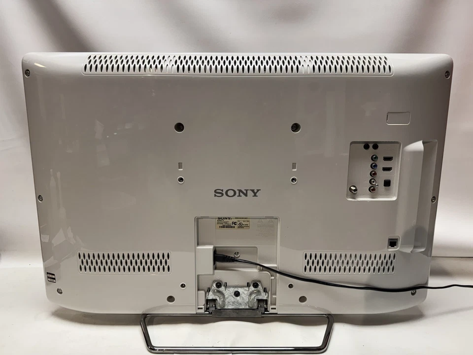 Sony NSX32GT1 32" 1080p HD LED LCD Internet TV - Image 4 of 4