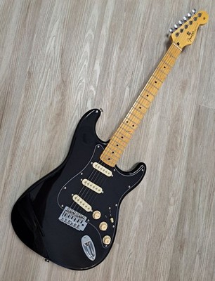 Fender Stratocaster Black Guitar w/ Gilmour MOD Strat SSS LTD