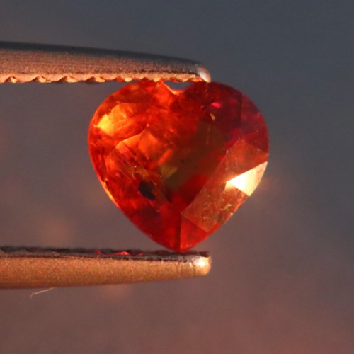 0.77 Cts_Stunning Collection_100 % Natural Color Change Garnet_Madagascar - Picture 3 of 3