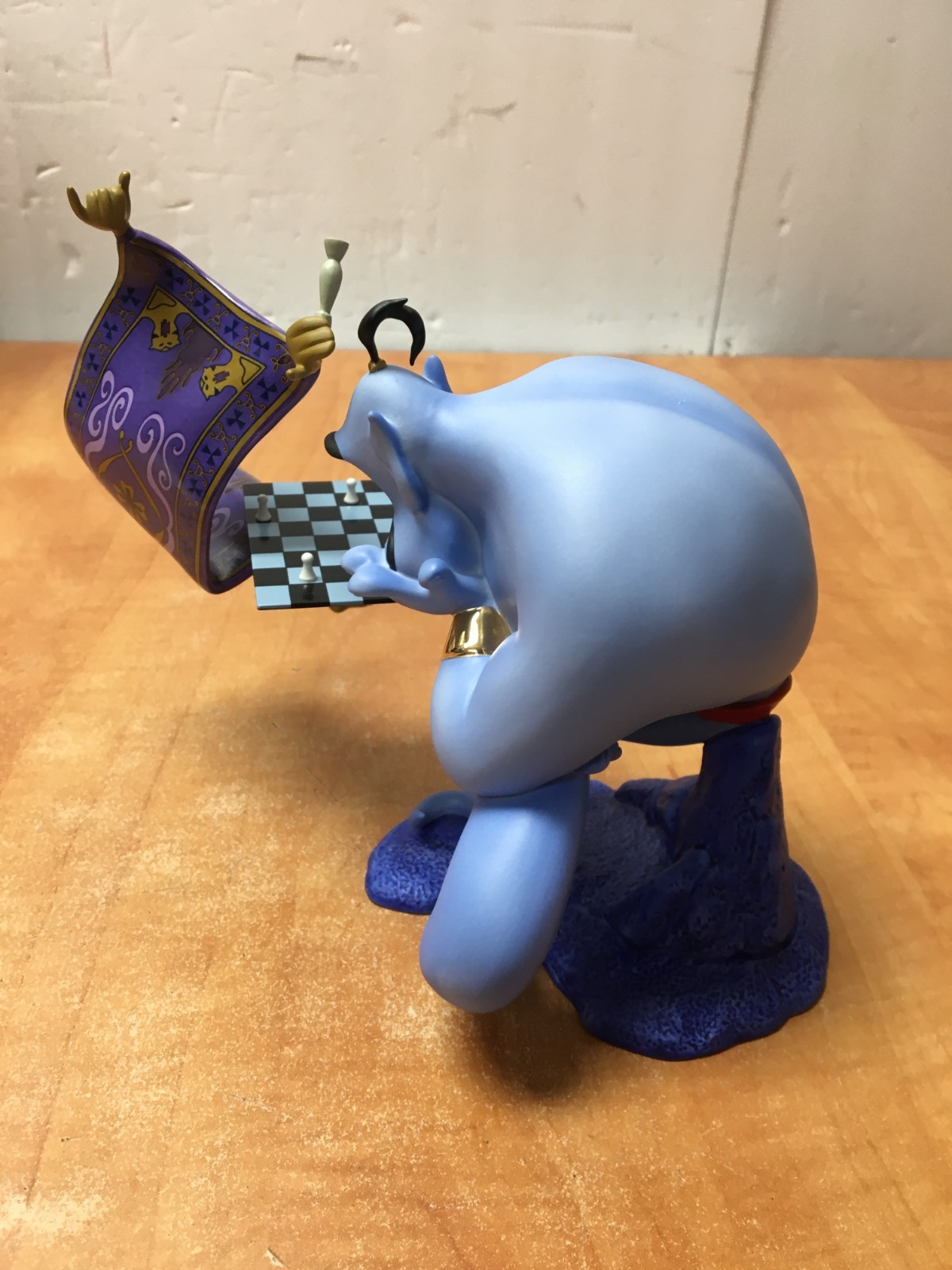 WDCC Disney Genie from Aladdin I'm Losing to a Rug w/ box & COA
