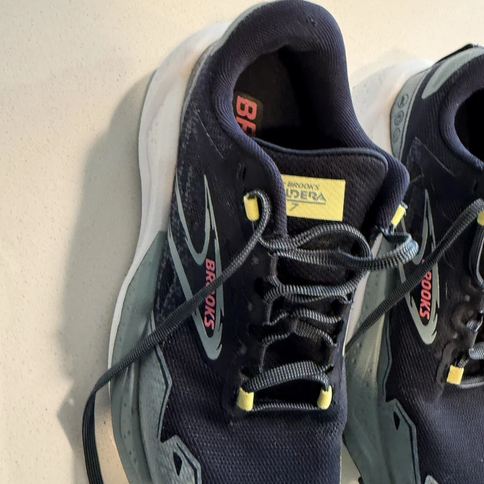 Zapato de Trail Running Brooks Caldera 7 Gris Azul Mujer 9.5 Atlético Caminar Senderismo Foto 3 de 4