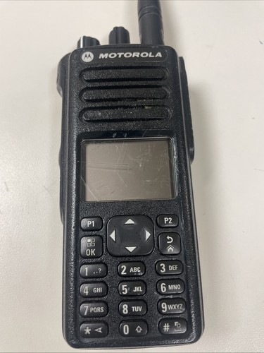 Motorola XPR7550e UHF-Funkgerät OHNE AKKU **OHNE LADEGERÄT**