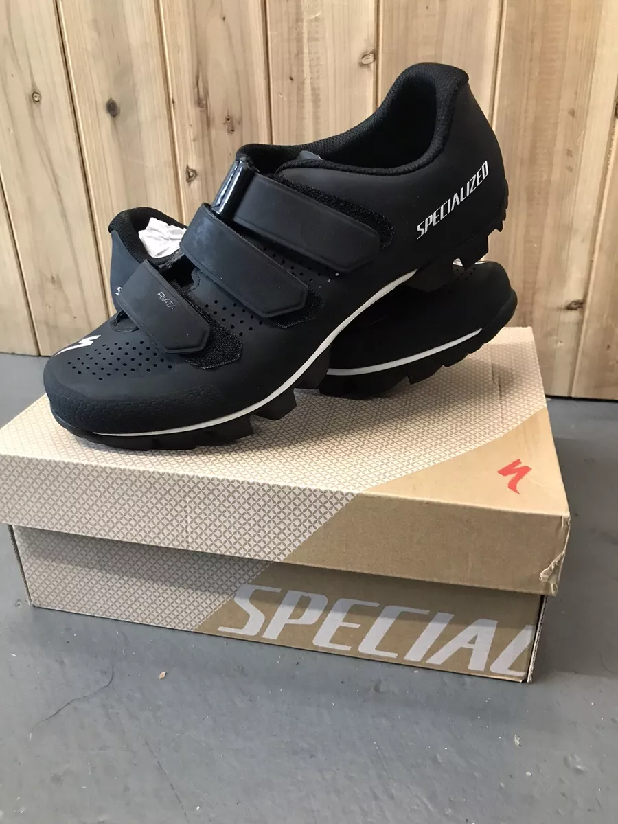 Women's riata hotsell mountain bike shoes