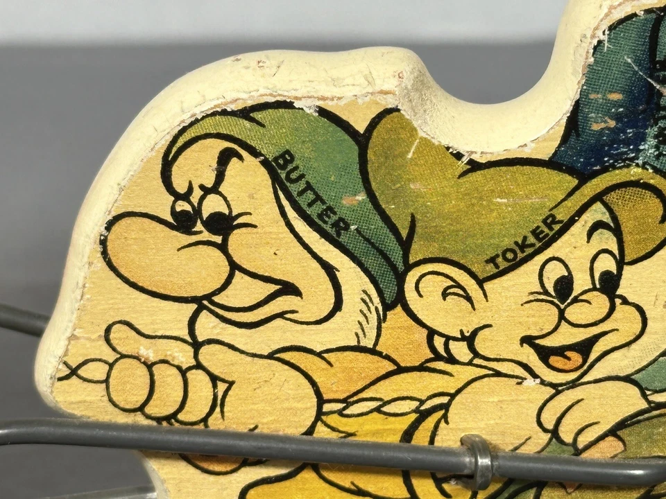 Белоснежная игрушка на колесиках редкая 1937 дерево литография шведские семь имен карликов - Изображение 4 из 4