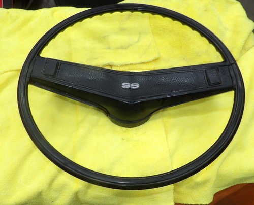 1969 1970 Chevy SS Steering Wheel Chevelle Camaro Nova Impala El Camino OEM - Picture 2 of 11