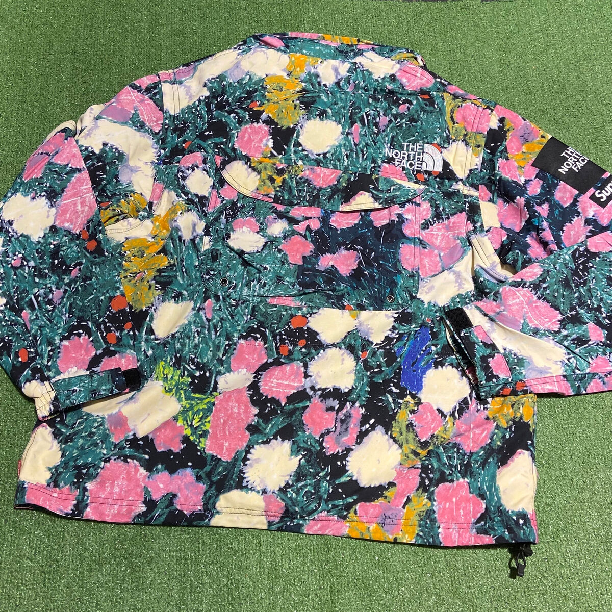 Supreme The North Face Trekking Convertible Jacket Flowers Supreme The North Face Trekking Convertible Jacket Flowers