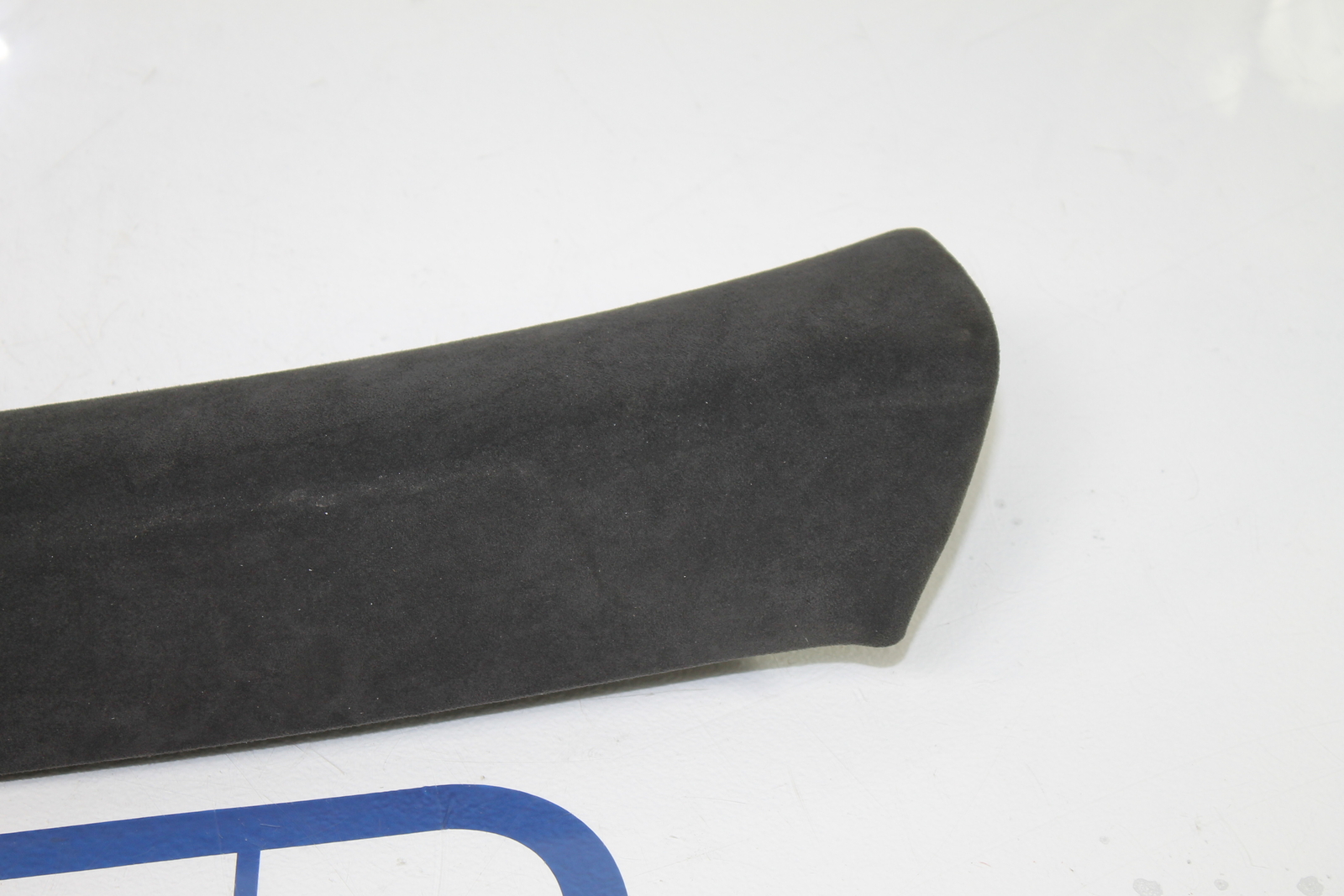2012 AUDI R8 V10 DRIVERS LEFT LH A PILLAR TRIM ALCANTARA OEM 420-867-233-G GT