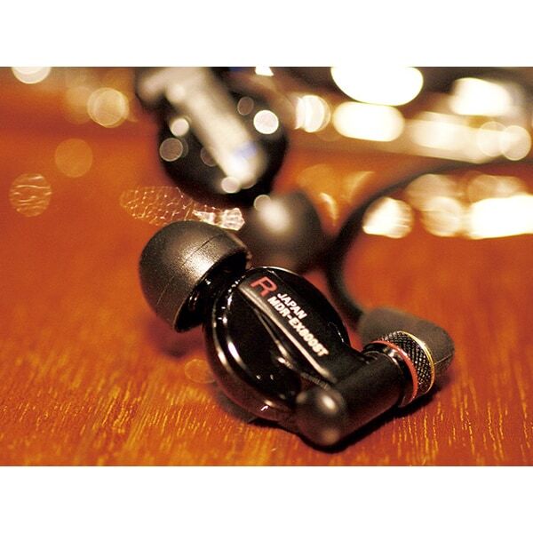 SONY　MDR-EX800ST Amazon.com: Sony MDR-EX800ST(Japan Import) : Electronics