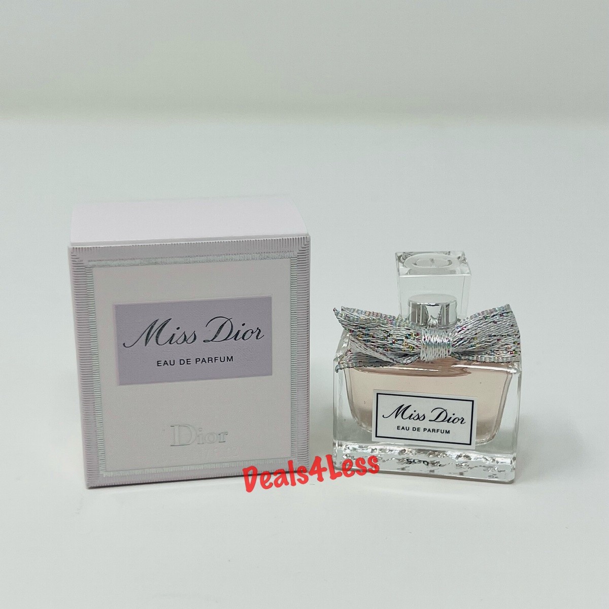 Miss dior 香水　EAU DE PARFUM Miss Dior: the Dior Eau de Parfum with a Couture Bow | DIOR US
