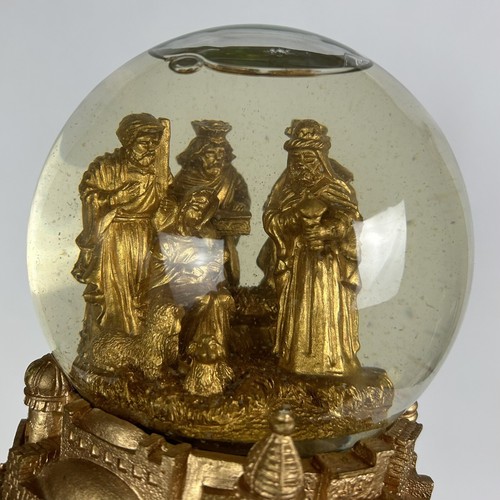 The San Francisco Music Box Company - Gold Nativity Scene Snow Globe - Has Issue - Picture 2 of 11