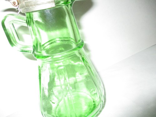 Hazel Atlas Uranium Green Glass Vintage Syrup Pitcher - Picture 6 of 9