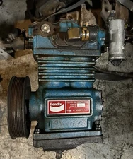 BENDIX  TUFLO 550 107514 AIR BRAKE COMPRESSOR