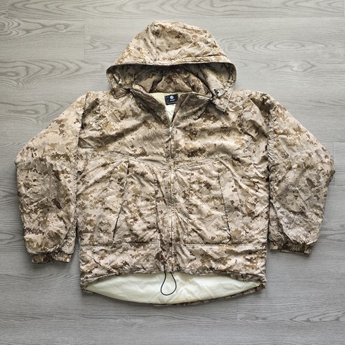 Halys Sekri AOR1 PCU Level 7 Jacket Medium Regular Cold Weather Type 1 Shell L7