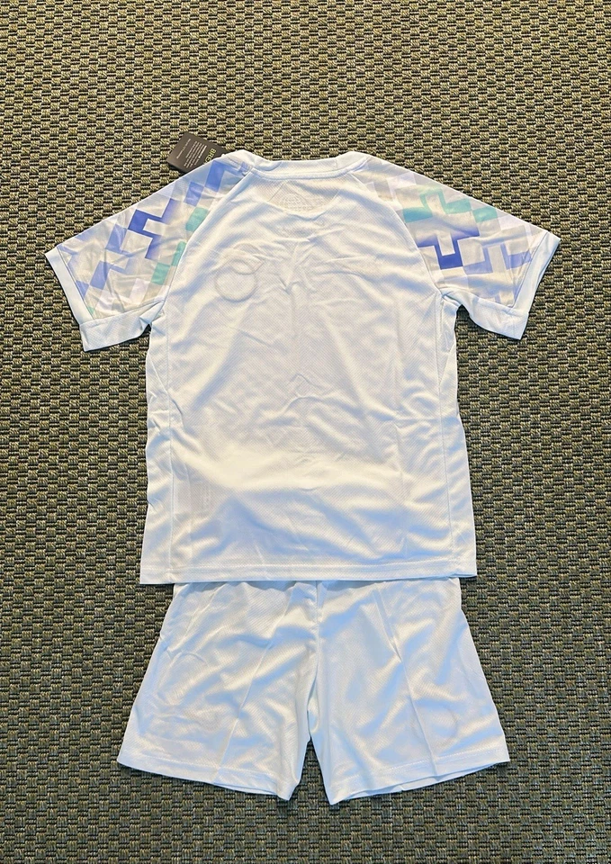 Completino Inter Nike bambino ⚽ Maglia + pantaloncini 9-10 Anni 135-145 Cm - Immagine 2 di 4