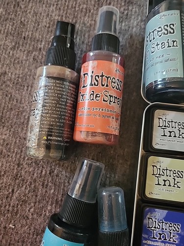 Ranger Tim Holtz Distress Mini Variety Ink Pads 1" x 1" Lot Plus Sprays - Picture 6 of 9