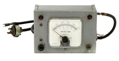 SIM-PLY-TROL Fahrenheit & Centigrade Pyrometer Ext. Res. 10 Ohms Vintage Science