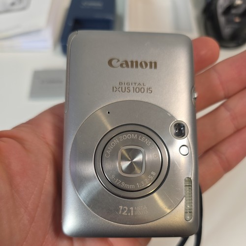 Canon Ixus 100 IS 12.1 MP Digital Camera - Silver Boxed with charger 4gb sd - Picture 2 of 21