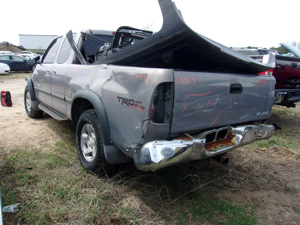 Cilindro maestro de freno usado se adapta a: Toyota Tundra 2000 grado A Foto 4 de 4