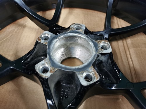 Rear Wheel Rim KTM 1290 Superduke GT 2016 - Picture 16 of 18