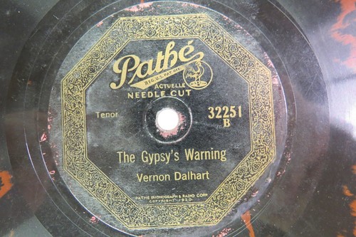 Vernon Dalhart - PATHE 32251 - The Butcher's Boy & The Gypsy's Warning - Picture 3 of 4