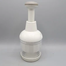 PAMPERED CHEF Food Hand Chop Chopper Processor Push Function