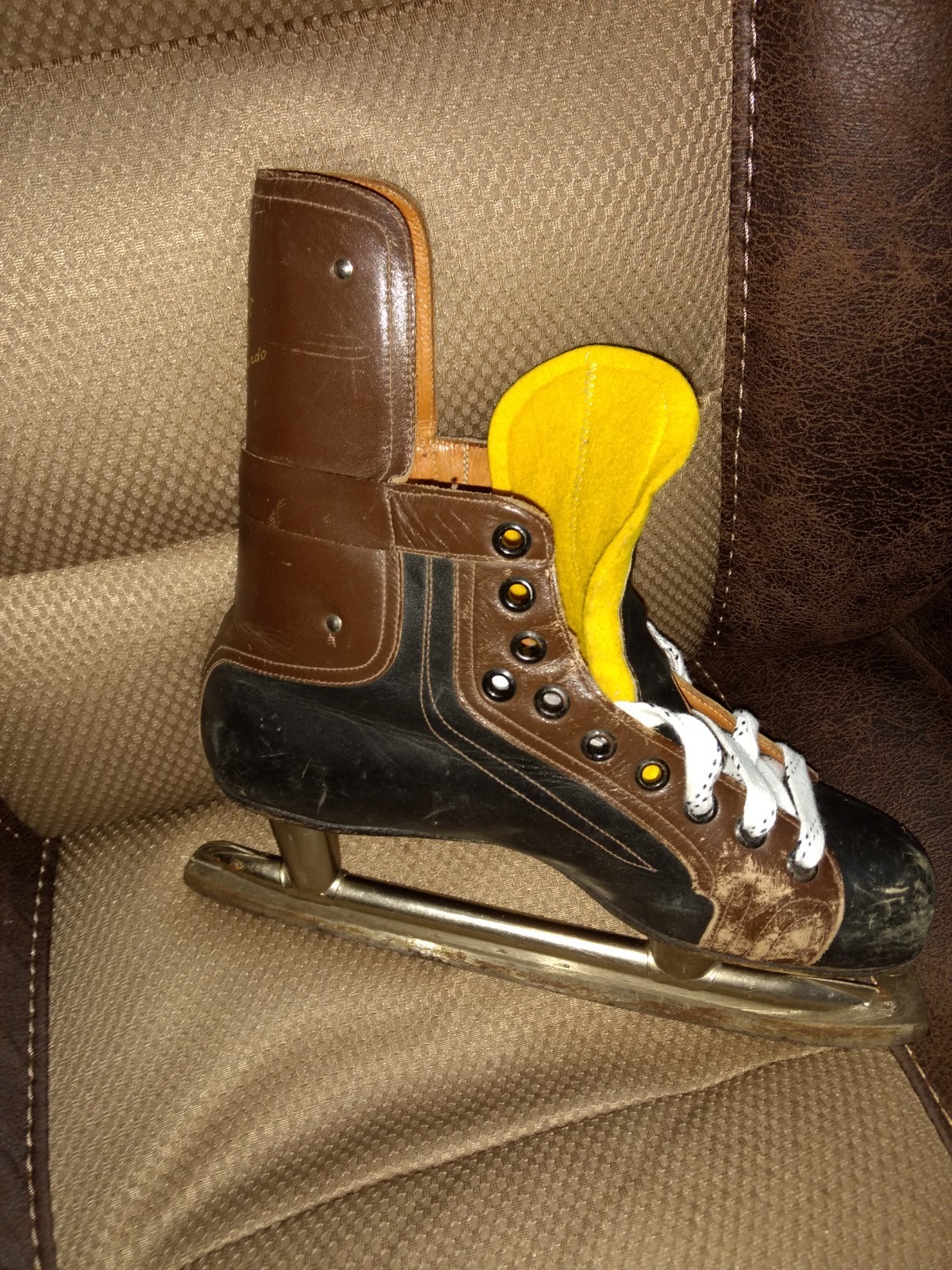 Kovopol 1968 botas Tornado Hockey Skates Classic Size 28 unsure of US