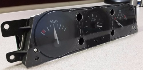 '97-05 Jaguar XK8 OIL,CLOCK,VOLTMETER Minor Instrument Gauges # LJB4310AB - Picture 5 of 6