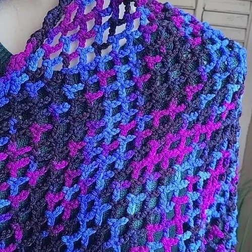 Vibrant Blue and Purple Crochet Shawl Handmade Knit Poncho Yarn Blanket Sweater. - Picture 3 of 3