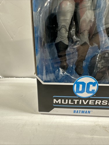 McFarlane DC Multiverse Batman The Dark Knight Returns Action Figure - Picture 8 of 13