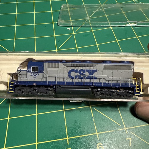 Spur N Lok LIFE-LIKE 7842 N GP 38 LOK CSX läuft stark | Zustand: Used