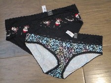 2 PAIRS TORRID LACE TRIM HIPSTER PANTIES IN SKELETON SANTA  SIZE 2 2X/18-20 